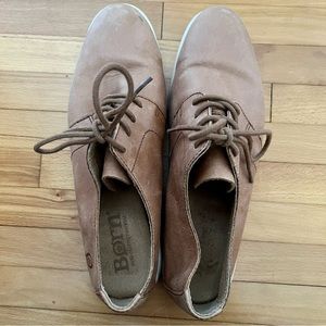 Born Oxford Lace Up Shoes